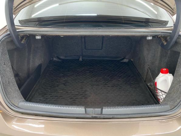 Volkswagen Jetta VI с пробегом 2012 года, цена 990 000 рублей, 227933 км, седан, Автокод Объявления
