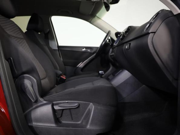 Volkswagen Tiguan I с пробегом 2009 года, цена 1 299 000 рублей, 137695 км, внедорожник, Автокод Объявления