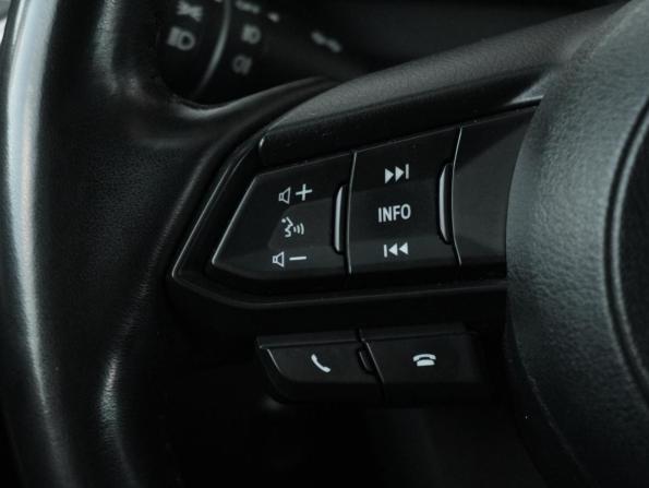 Mazda 3 III (BM) Рестайлинг с пробегом 2018 года, цена 1 659 000 рублей, 100800 км, хэтчбек, Автокод Объявления
