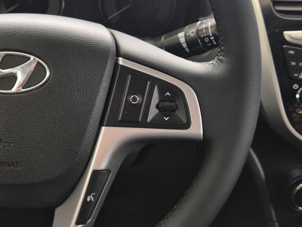 Hyundai Solaris I с пробегом 2012 года, цена 969 000 рублей, 79304 км, седан, Автокод Объявления