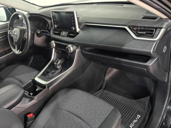 Toyota RAV4 V (XA50) с пробегом 2021 года, цена 3 178 000 рублей, 64384 км, внедорожник, Автокод Объявления
