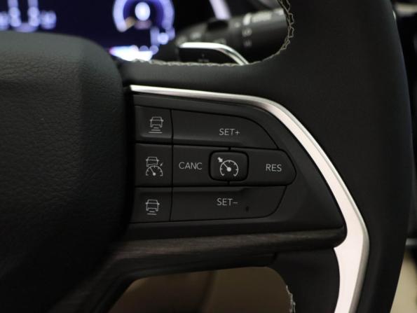 Jeep Grand Cherokee V (WL) с пробегом 2023 года, цена 5 350 000 рублей, 24063 км, внедорожник, Автокод Объявления