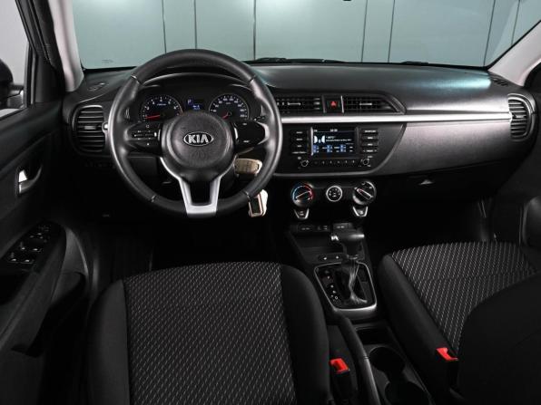Kia Rio IV с пробегом 2018 года, цена 1 619 000 рублей, 85048 км, хэтчбек, Автокод Объявления