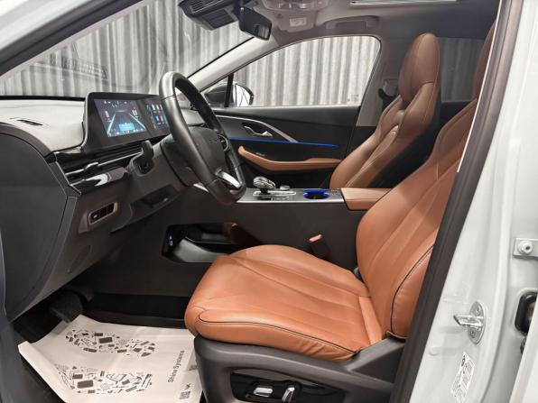 Omoda C5 I с пробегом 2023 года, цена 1 719 000 рублей, 53140 км, внедорожник, Автокод Объявления