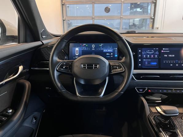 Geely Monjaro I с пробегом 2024 года, цена 3 410 000 рублей, 40723 км, внедорожник, Автокод Объявления