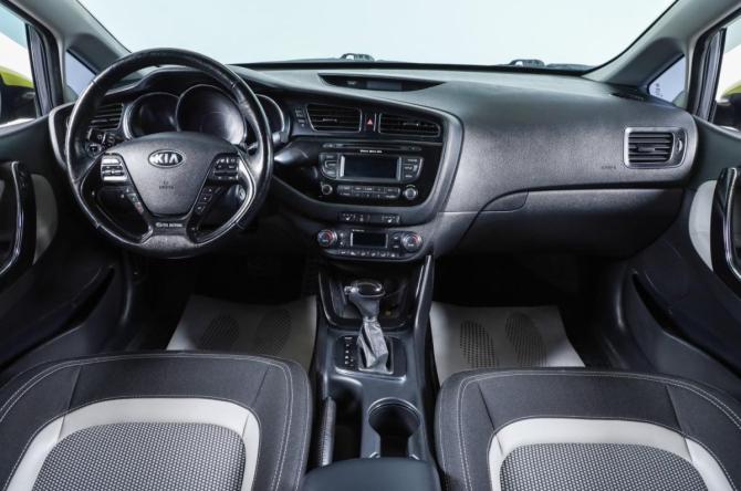 Kia Ceed II с пробегом 2012 года, цена 1 099 000 рублей, 81750 км, хэтчбек, Автокод Объявления