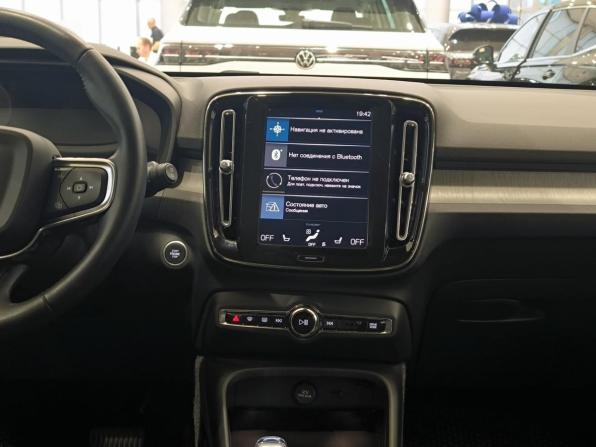Volvo XC40 I с пробегом 2021 года, цена 2 830 000 рублей, 76612 км, внедорожник, Автокод Объявления