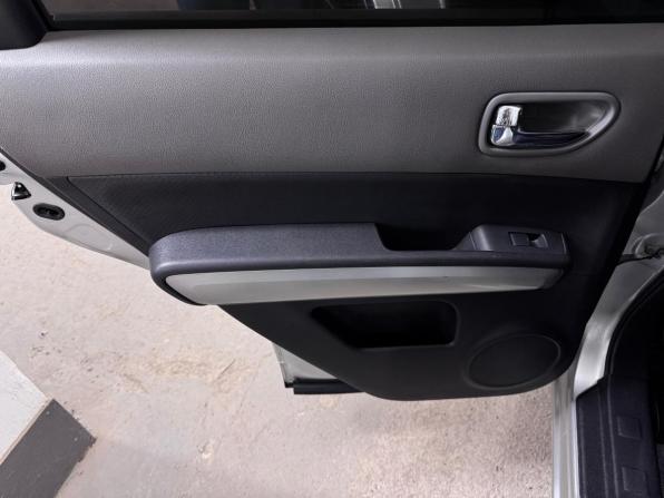 Nissan X-Trail II с пробегом 2008 года, цена 840 000 рублей, 313217 км, внедорожник, Автокод Объявления