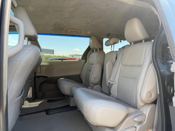 Toyota Sienna III Рестайлинг 2 с пробегом 2019 года, цена 3 500 000 рублей, 95000 км, минивэн, Автокод Объявления
