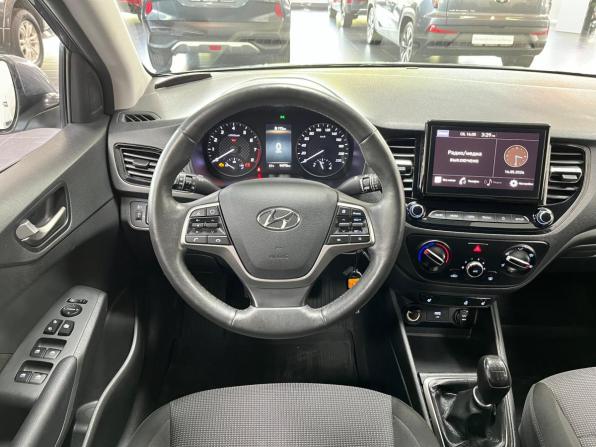 Hyundai Solaris II Рестайлинг с пробегом 2021 года, цена 1 448 000 рублей, 94773 км, седан, Автокод Объявления