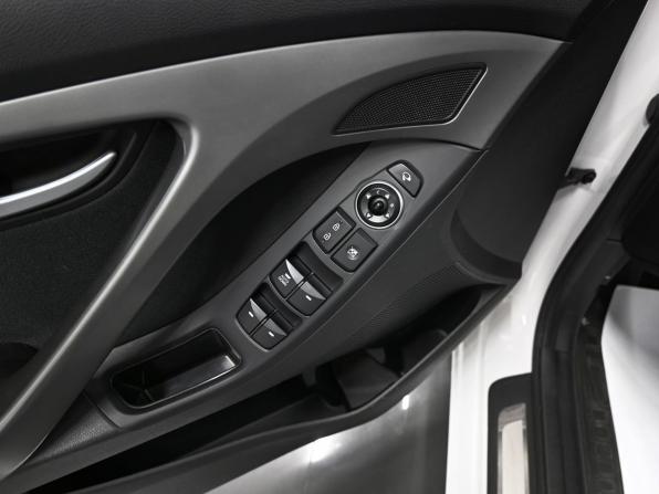 Hyundai Elantra V (MD) Рестайлинг с пробегом 2013 года, цена 1 245 000 рублей, 154155 км, седан, Автокод Объявления