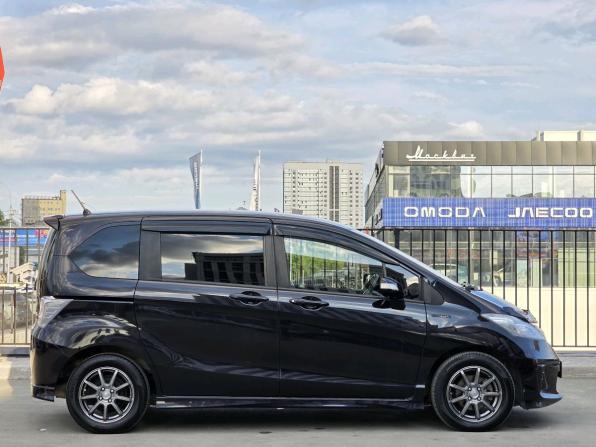 Honda Freed I Рестайлинг с пробегом 2012 года, цена 977 000 рублей, 159968 км, компактвэн, Автокод Объявления