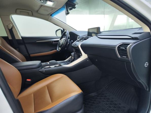 Lexus NX I Рестайлинг с пробегом 2018 года, цена 3 150 000 рублей, 111000 км, внедорожник, Автокод Объявления