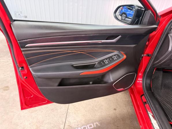 Omoda S5 GT с пробегом 2023 года, цена 1 797 000 рублей, 33800 км, седан, Автокод Объявления
