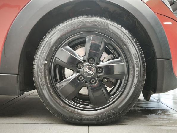 Mini Hatch III (F55/F56) Рестайлинг с пробегом 2020 года, цена 2 294 000 рублей, 54726 км, хэтчбек, Автокод Объявления