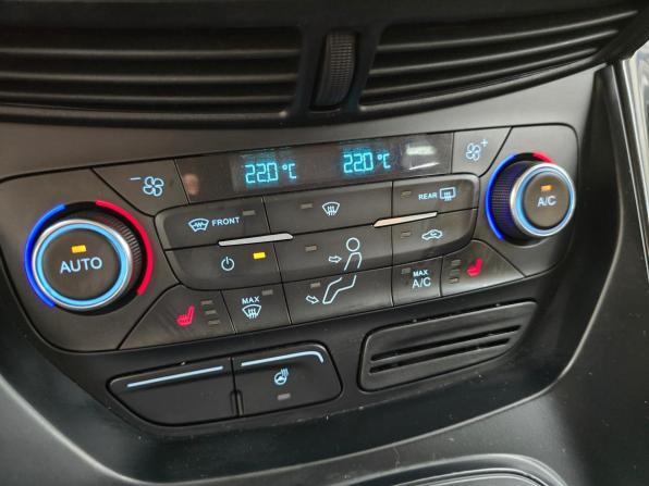 Ford Kuga II Рестайлинг с пробегом 2017 года, цена 1 749 000 рублей, 112042 км, внедорожник, Автокод Объявления