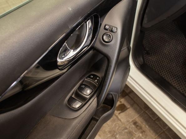 Nissan Qashqai II с пробегом 2015 года, цена 1 440 000 рублей, 153277 км, внедорожник, Автокод Объявления