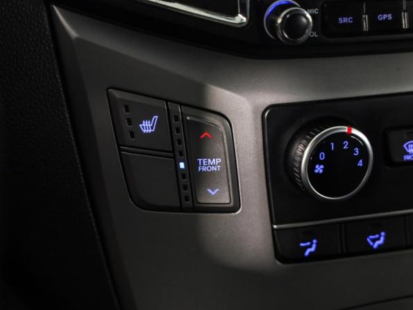 Hyundai H-1 II Рестайлинг 2 с пробегом 2018 года, цена 3 000 000 рублей, 118752 км, минивэн, Автокод Объявления