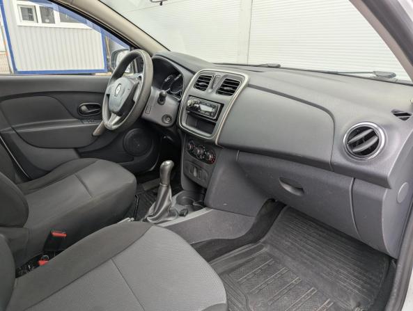 Renault Logan II с пробегом 2016 года, цена 737 000 рублей, 168701 км, седан, Автокод Объявления
