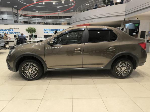Renault Logan II Рестайлинг с пробегом 2019 года, цена 1 099 000 рублей, 73040 км, седан, Автокод Объявления