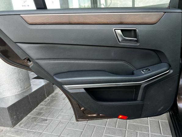 Mercedes-Benz E-Класс IV (W212 S212 C207) Рестайлинг с пробегом 2013 года, цена 1 850 000 рублей, 295865 км, седан, Автокод Объявления
