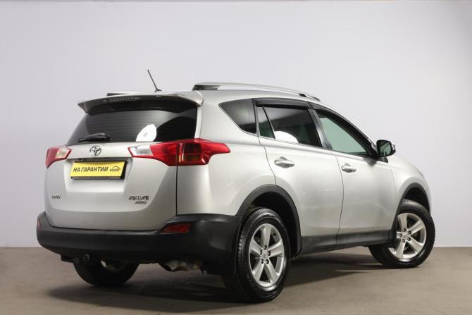 Toyota RAV4 IV (XA40) с пробегом 2014 года, цена 2 399 000 рублей, 131000 км, внедорожник, Автокод Объявления