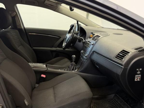 Toyota Avensis III с пробегом 2009 года, цена 720 000 рублей, 285736 км, седан, Автокод Объявления