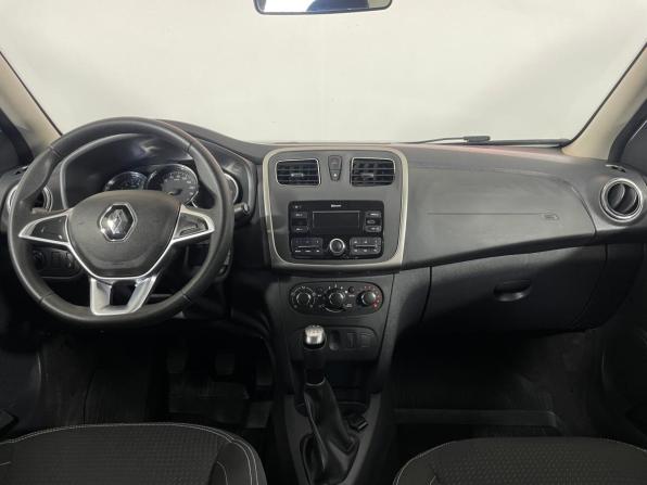 Renault Logan II Рестайлинг с пробегом 2022 года, цена 1 020 000 рублей, 132928 км, седан, Автокод Объявления