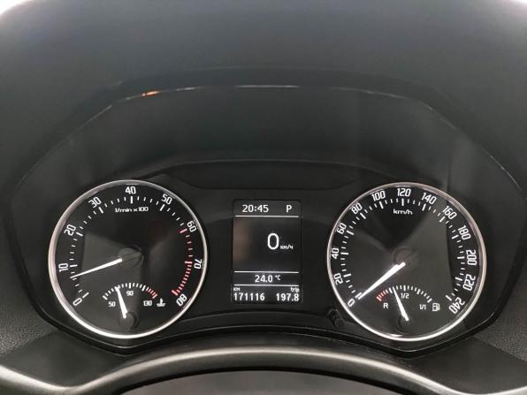 Skoda Octavia II (A5) Рестайлинг с пробегом 2011 года, цена 770 000 рублей, 171000 км, лифтбек, Автокод Объявления