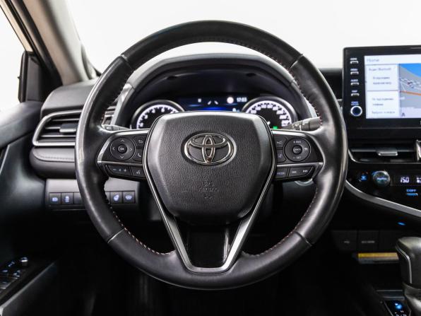 Toyota Camry VIII (XV70) Рестайлинг с пробегом 2021 года, цена 3 218 000 рублей, 117376 км, седан, Автокод Объявления