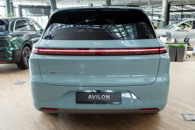 Новый Li Auto (Lixiang) L6 2025 года, цена 8 839 310 рублей, внедорожник, Автокод Объявления