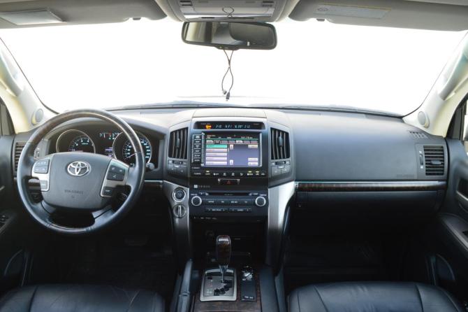 Toyota Land Cruiser 200 Series с пробегом 2011 года, цена 4 200 000 рублей, 135655 км, внедорожник, Автокод Объявления