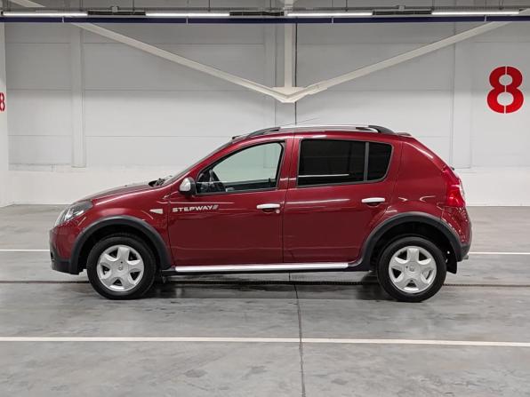 Renault Sandero I с пробегом 2013 года, цена 680 000 рублей, 160695 км, хэтчбек, Автокод Объявления