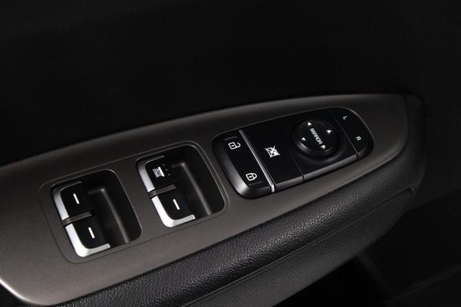 Kia Optima IV Рестайлинг с пробегом 2019 года, цена 2 099 000 рублей, 99000 км, седан, Автокод Объявления