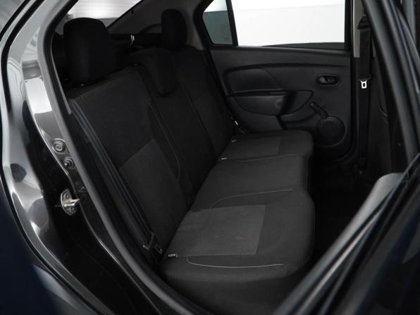 Renault Logan II Рестайлинг с пробегом 2019 года, цена 991 050 рублей, 115395 км, седан, Автокод Объявления