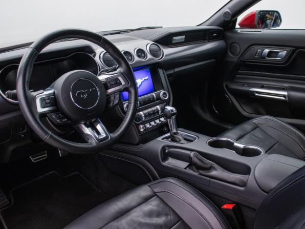 Ford Mustang VI Рестайлинг с пробегом 2019 года, цена 4 490 000 рублей, 35754 км, кабриолет, Автокод Объявления
