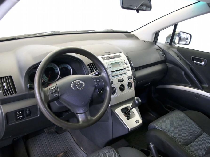 Toyota Corolla Verso I Рестайлинг Санкт-Петербург  - изображение 17
