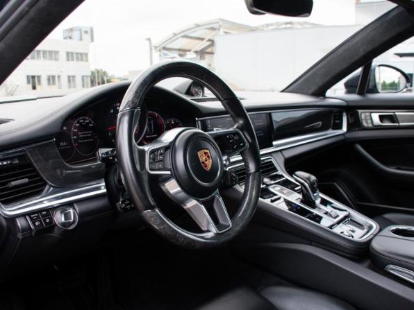 Porsche Panamera II с пробегом 2017 года, цена 5 931 325 рублей, 158571 км, лифтбек, Автокод Объявления
