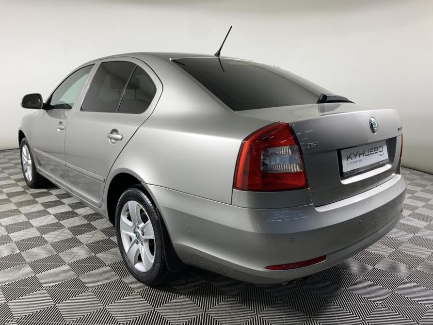 Skoda Octavia II (A5) Рестайлинг Москва  - изображение 7