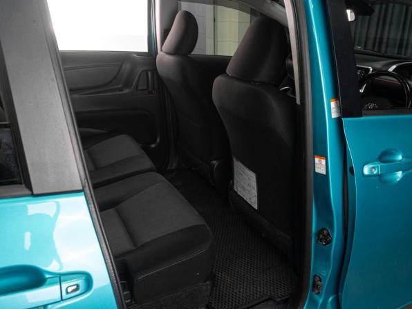 Toyota Sienta II Рестайлинг с пробегом 2020 года, цена 1 549 000 рублей, 69192 км, компактвэн, Автокод Объявления