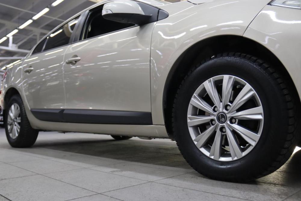 Renault Fluence I Сургут  - изображение 22