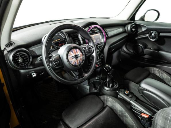 Mini Hatch III (F55/F56) с пробегом 2014 года, цена 1 299 700 рублей, 126484 км, хэтчбек, Автокод Объявления