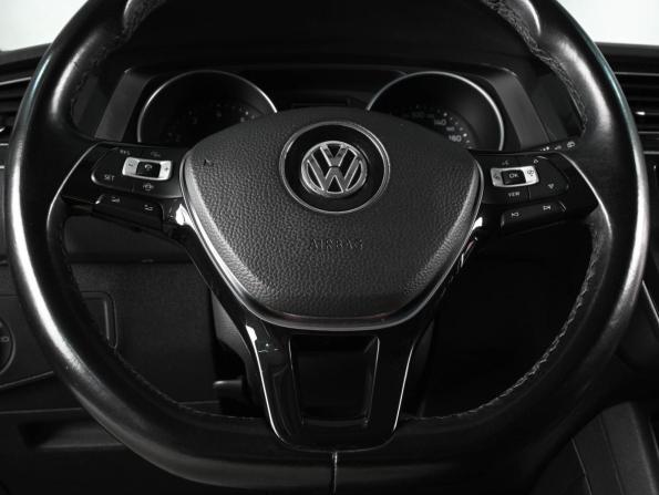 Volkswagen Tiguan II с пробегом 2019 года, цена 2 479 000 рублей, 108810 км, внедорожник, Автокод Объявления