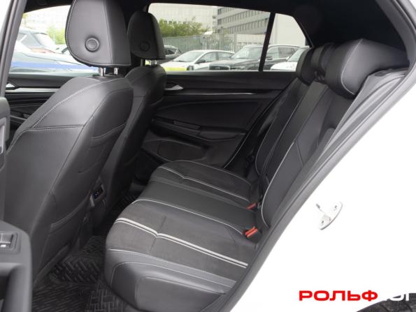 Volkswagen Golf VIII с пробегом 2022 года, цена 2 520 000 рублей, 21810 км, хэтчбек, Автокод Объявления