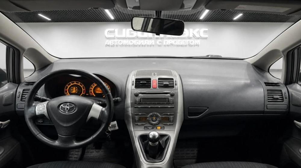 Toyota Auris I Кемерово  - изображение 5