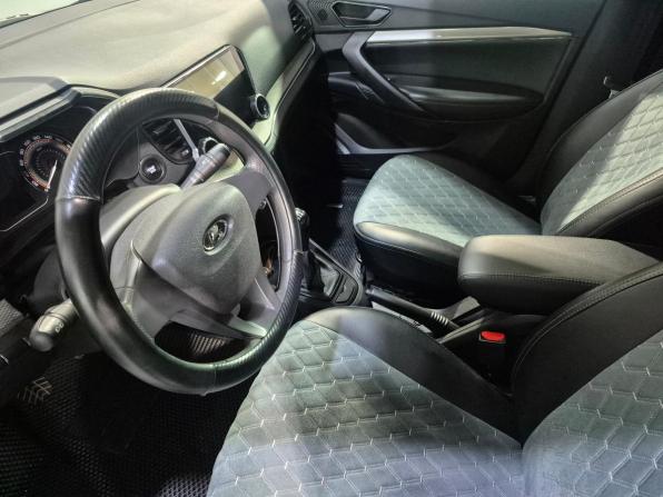 Lada (ВАЗ) Vesta I Рестайлинг (NG) с пробегом 2024 года, цена 1 279 000 рублей, 33643 км, седан, Автокод Объявления