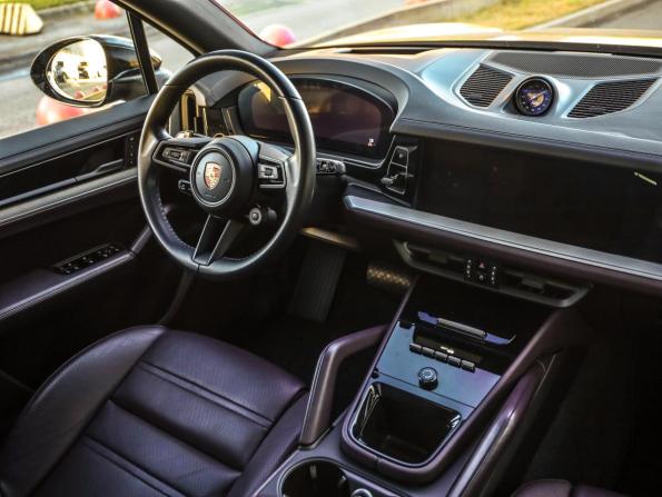 Porsche Cayenne III Рестайлинг с пробегом 2023 года, цена 12 363 812 рублей, 49633 км, внедорожник, Автокод Объявления
