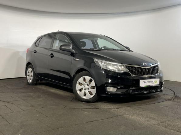 Kia Rio III Рестайлинг с пробегом 2015 года, цена 939 900 рублей, 174000 км, хэтчбек, Автокод Объявления
