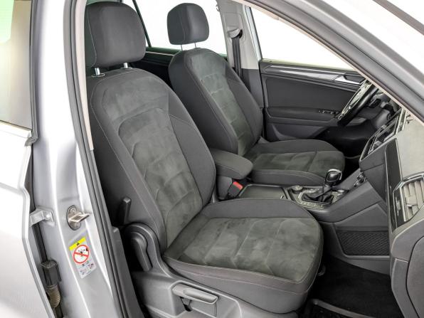Volkswagen Tiguan II с пробегом 2017 года, цена 1 990 000 рублей, 125740 км, внедорожник, Автокод Объявления