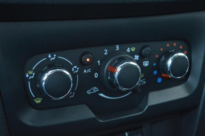 Lada (ВАЗ) XRAY I с пробегом 2019 года, цена 1 030 000 рублей, 42052 км, хэтчбек, Автокод Объявления